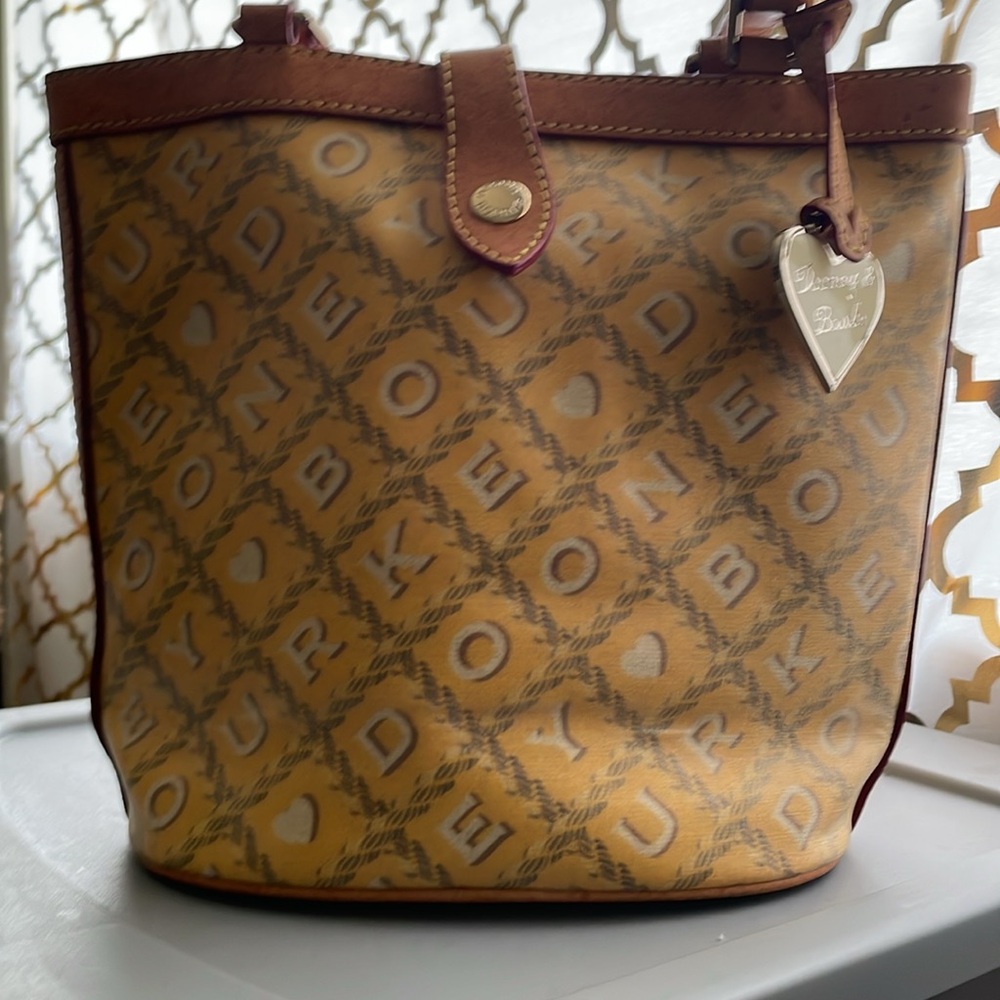 Purse - Picture 3 of 4